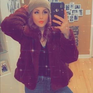 Meet your Posher, Julia